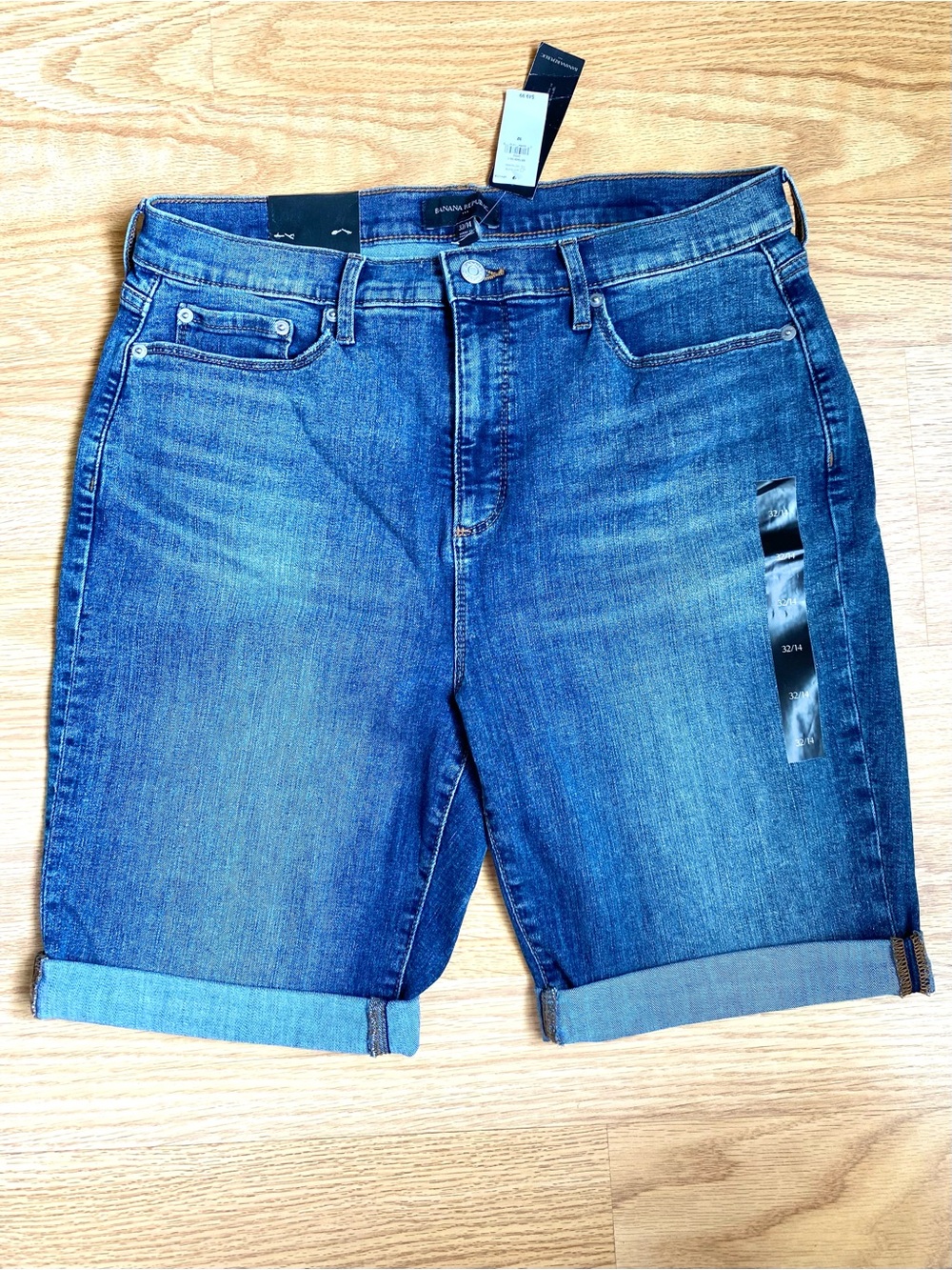 NWT Banana Republic Dark Wash Denim Bermuda Jean Shorts Size 32/14